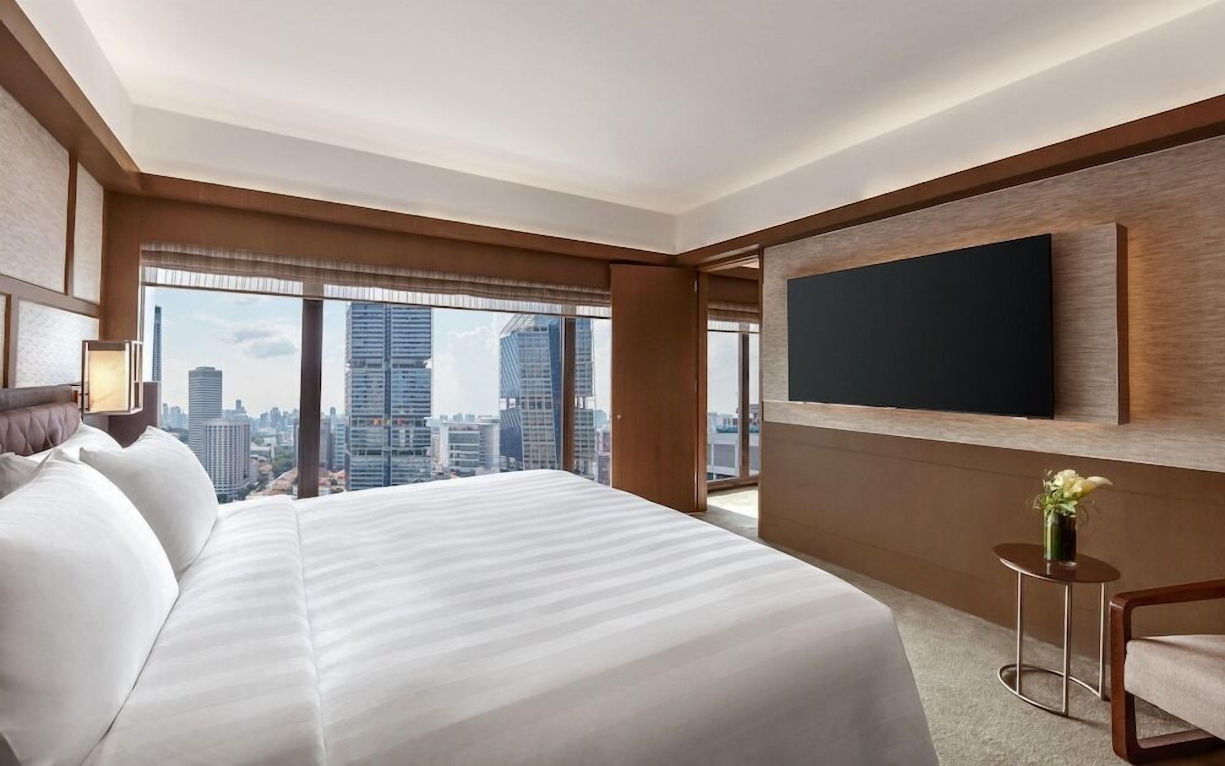 Ropa de cama de alta calidad y minibar 