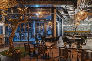 Bar (en el alojamiento)