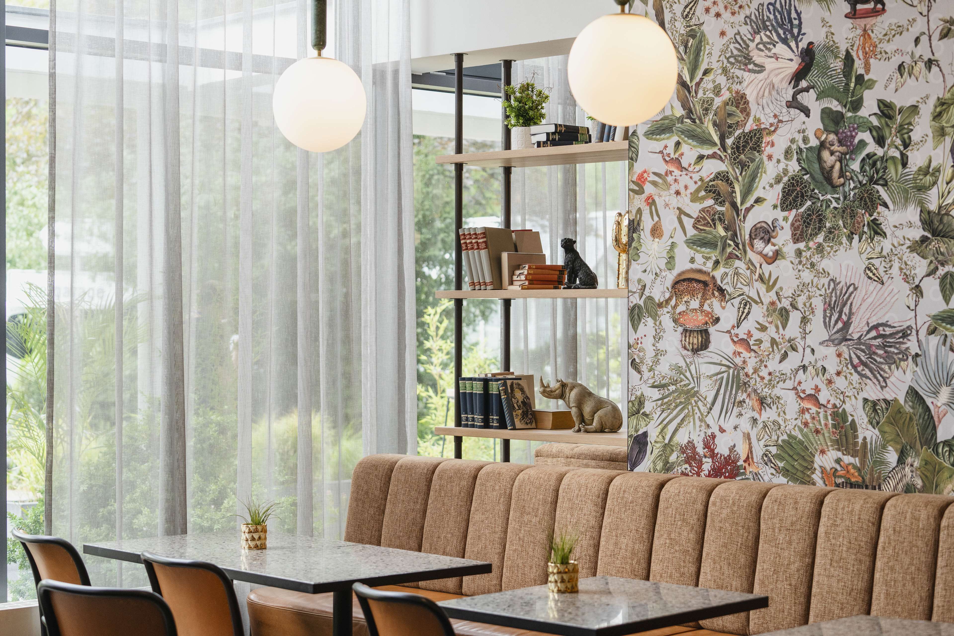 Daily buffet breakfast for a fee