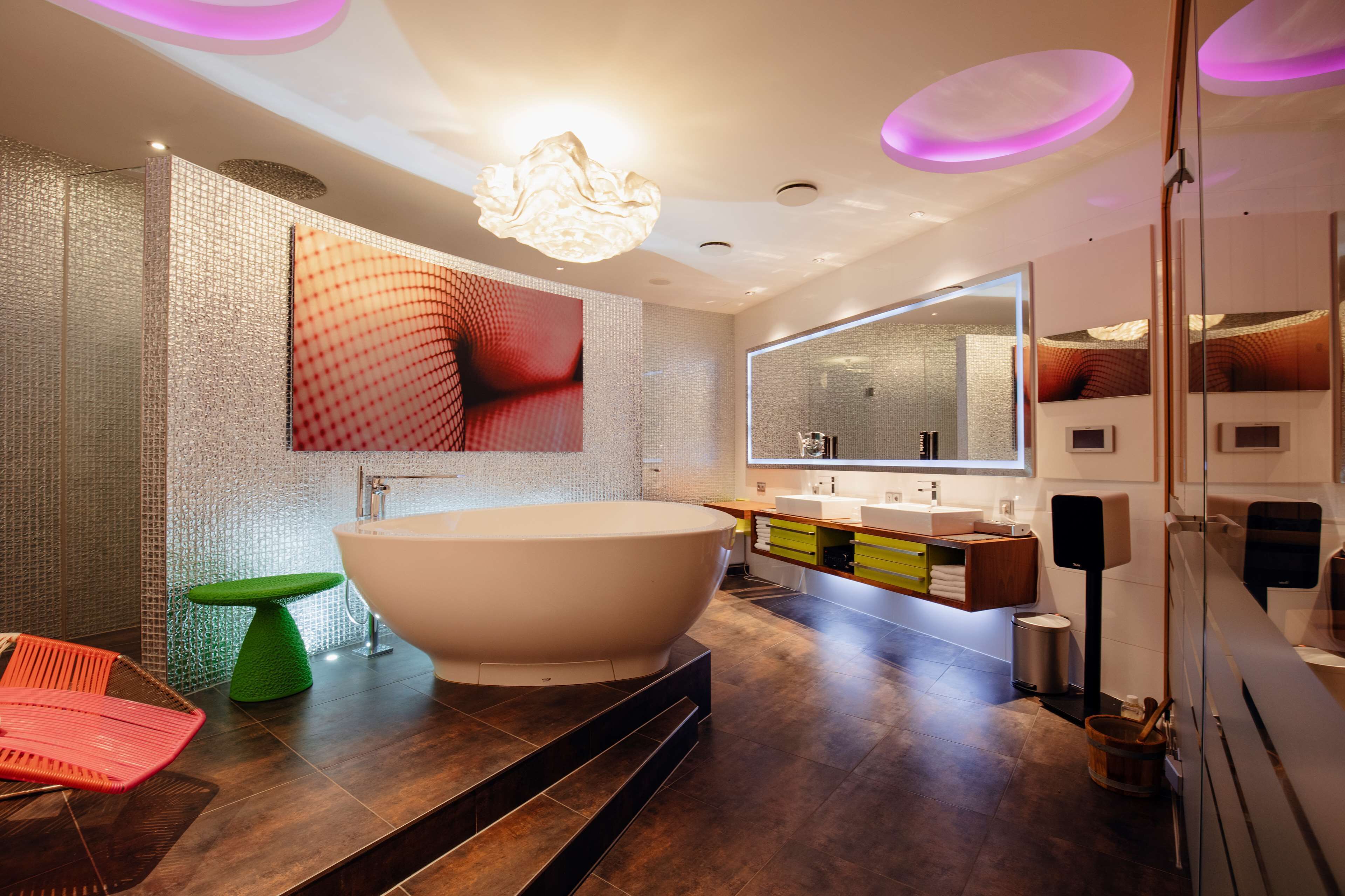 ห้องสวีท (Studio 45) | ห้องน้ำ | ของใช้ในห้องน้ำเป็นมิตรต่อสิ่งแวดล้อม, ไดร์เป่าผม, ผ้าเช็ดตัว, สบู่