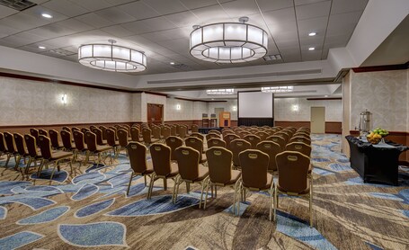 Crowne Plaza Crystal City Washington, D.C., an IHG Hotel - Image 27