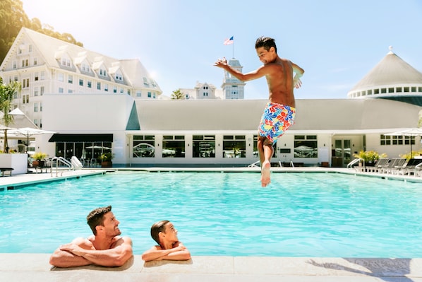 3 outdoor pools, open 6:00 AM to 9:00 PM, pool umbrellas, sun loungers