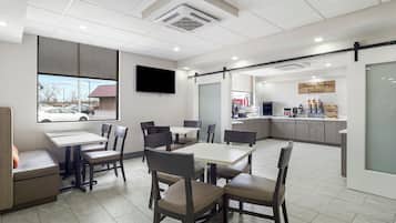 Free daily on-the-go breakfast