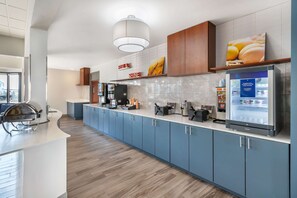 Free daily continental breakfast 
