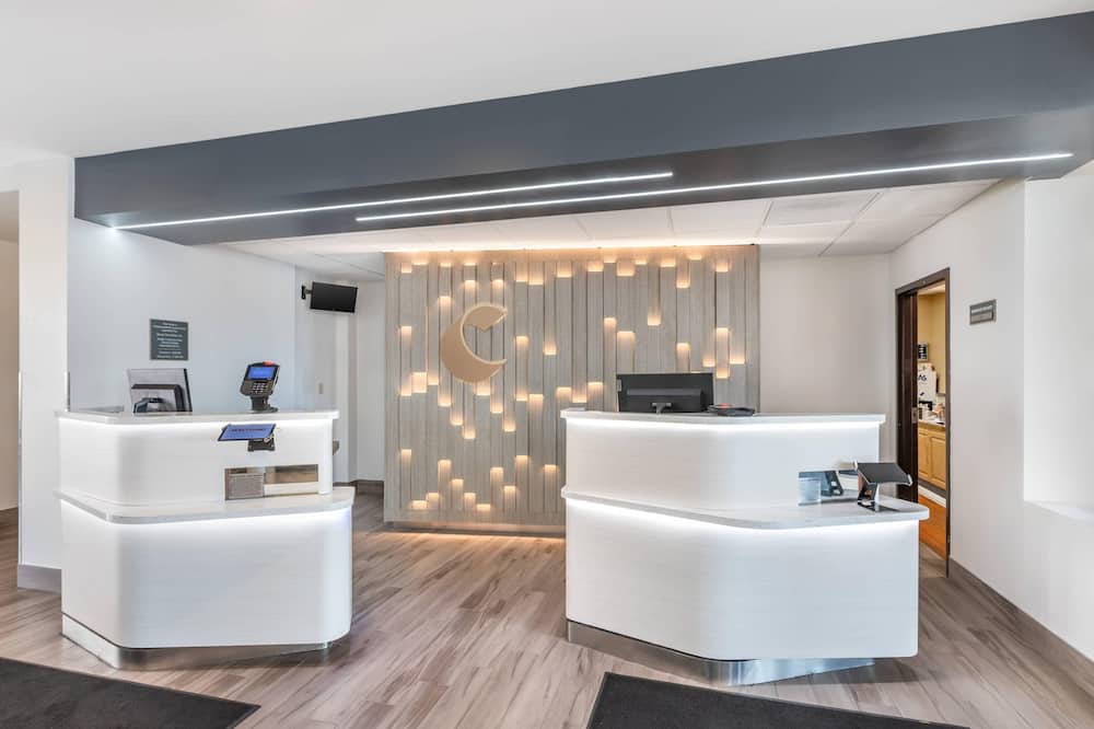 Comfort Inn & Suites Arlington Heights - Buffalo Grove