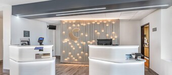 Comfort Inn & Suites Arlington Heights - Buffalo Grove