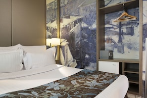 Minibar, in-room safe, desk, blackout drapes