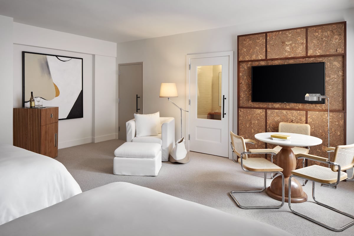 Frette Italian sheets, premium bedding, down comforters, minibar