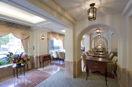 Hotel Okura Kyoto - Image 21