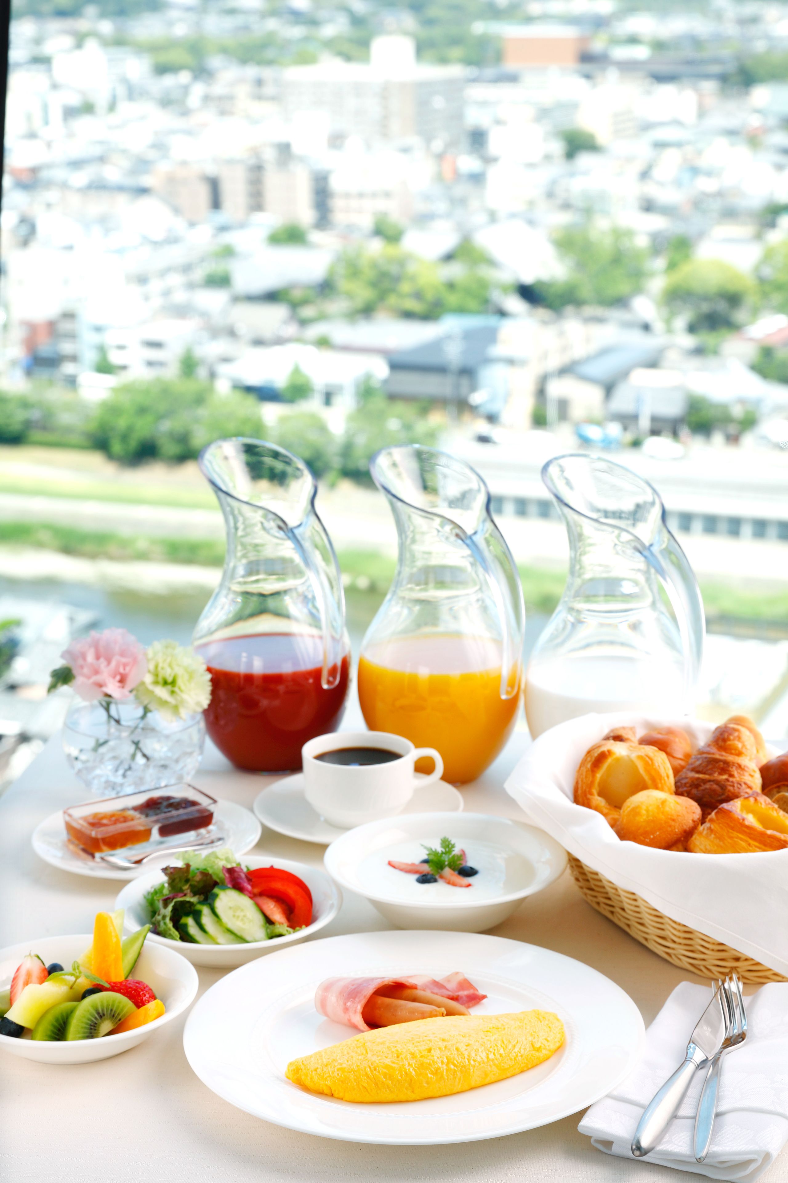 daily full breakfast (jpy 3800 per person)
