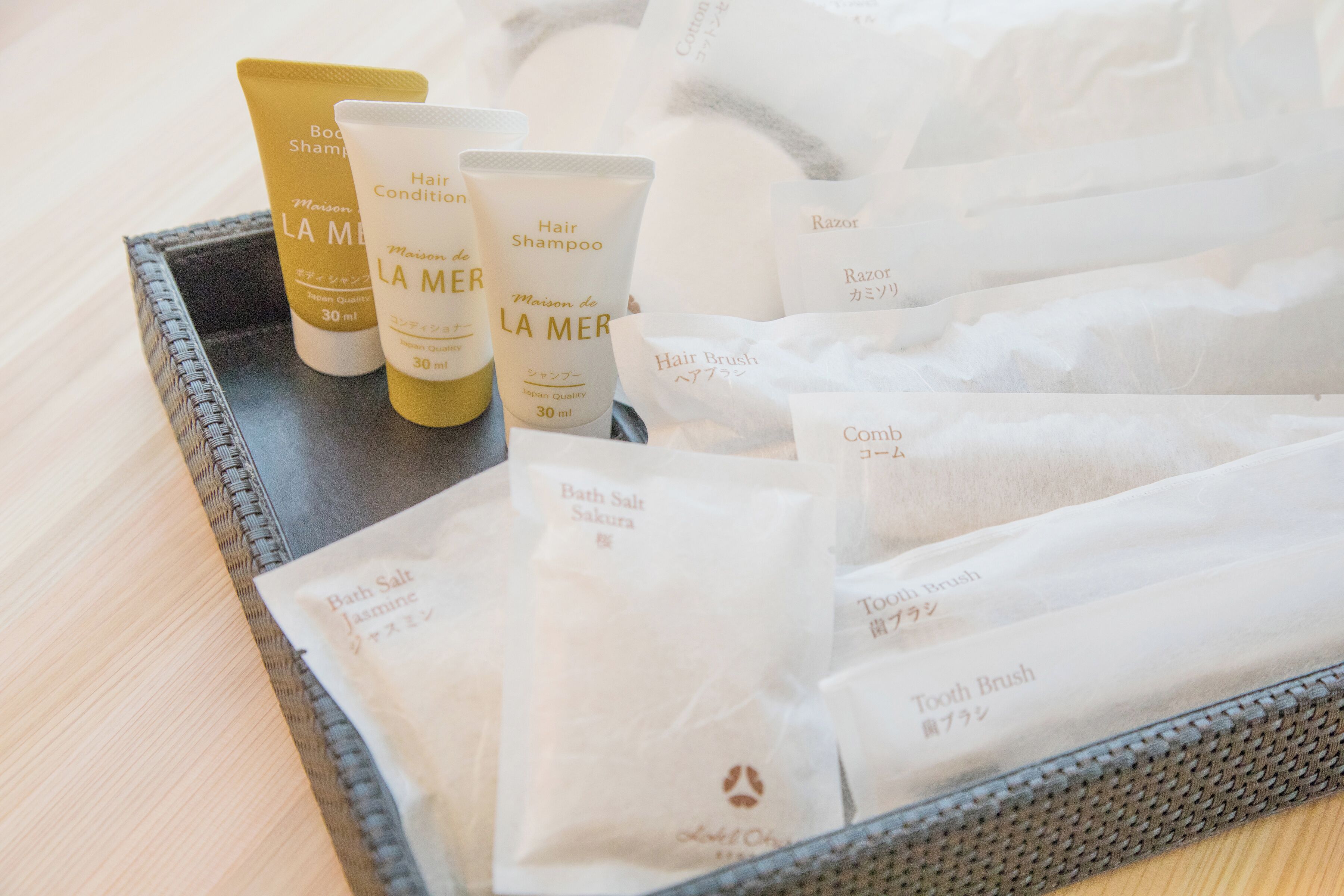 combined shower/bathtub, free toiletries, hair dryer, bathrobes