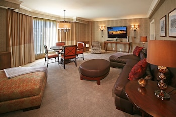 Premier Suite, 1 King Bed, Non Smoking | Living area | Smart TV at Seaview, A Dolce Hotel