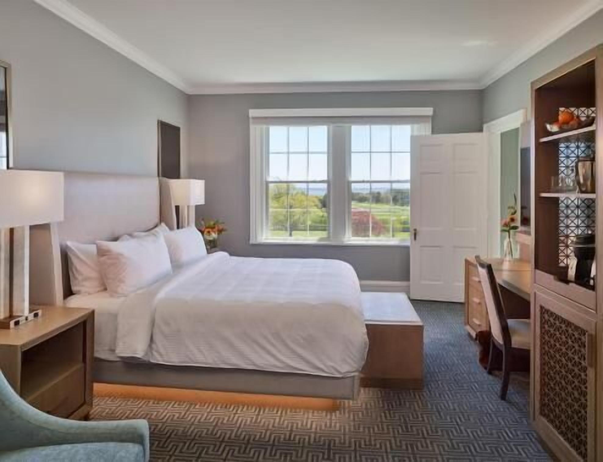 Luxe beddengoed, een kluis op de kamer, individueel gedecoreerd