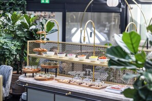 Desayuno buffet diario (DKK 235 por persona)