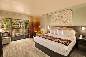 Premium Room, 1 King Bed, Mountain View (Courtyard) | 1 bedroom, premium bedding, in-room safe, blackout drapes
