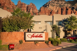 Front of property - Arabella Hotel Sedona (Sedona)
