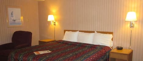Iron/ironing board, WiFi (free), bed sheets