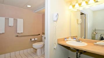 Suite, 1 King Bed, Non Smoking (Jacuzzi Tub) | Bathroom | Eco-friendly toiletries, hair dryer, towels