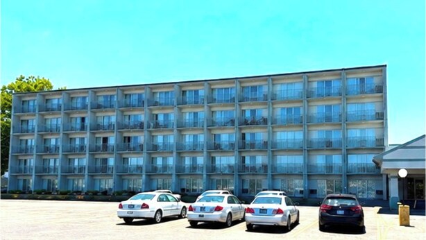 Exterior - Twin City Inn & Suites Benton Harbor - St. Joseph (Benton Harbor)