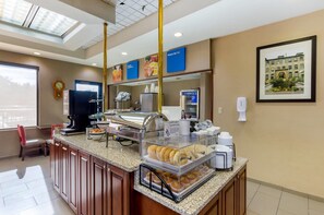 Breakfast area - Comfort Inn Blacksburg University Area (Christiansburg)