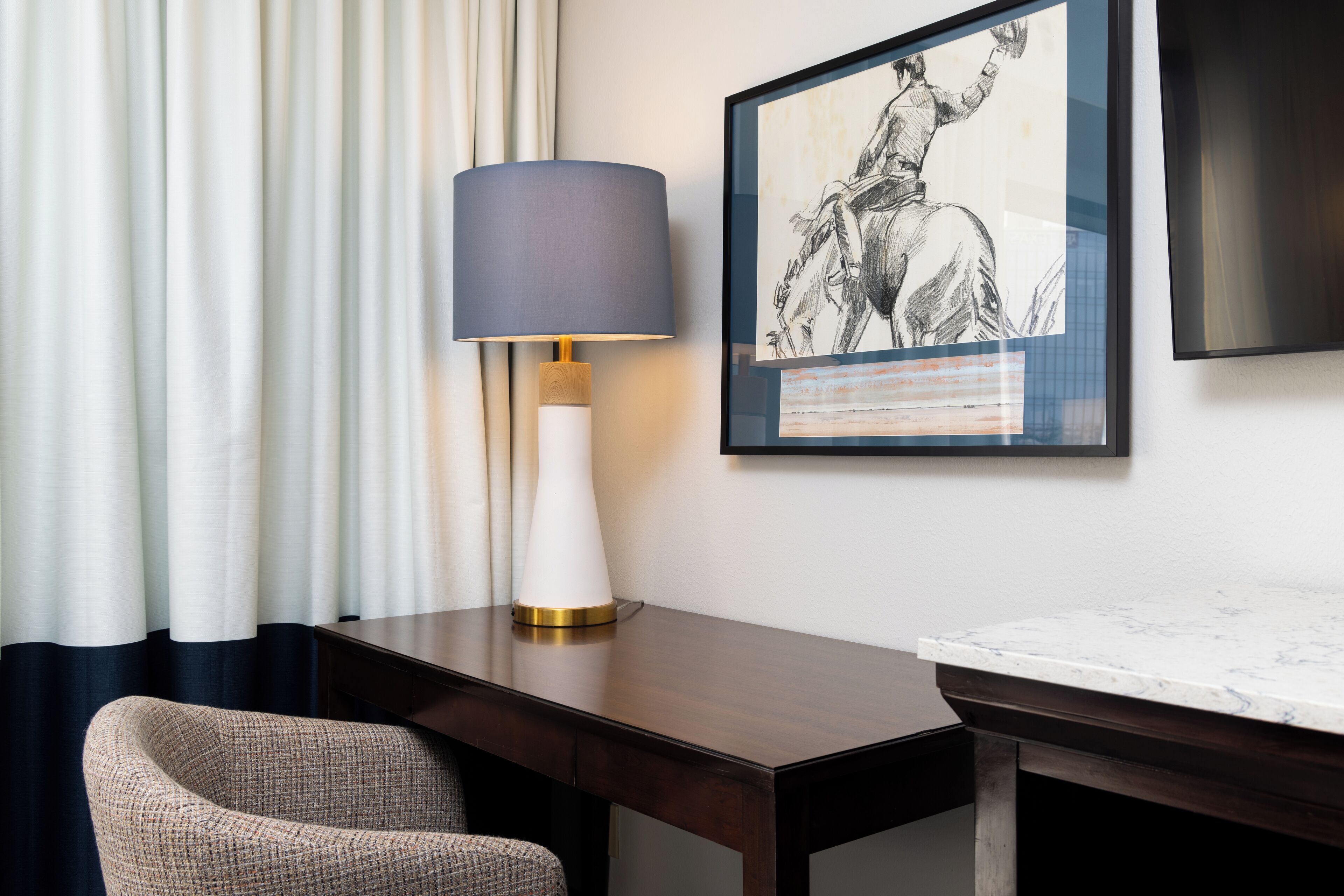 Photo - DoubleTree by Hilton Houston Medical Center Hotel & Suites