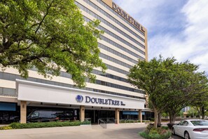 Front of property - DoubleTree by Hilton Houston Medical Center Hotel & Suites (Houston)