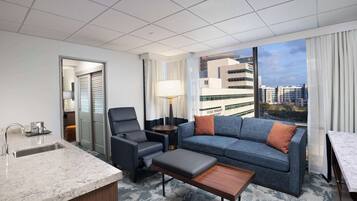 Premium bedding, in-room safe, desk, laptop workspace