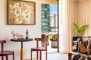 套房 (Wayfinder) | 房內夾萬、遮光窗簾/窗簾、熨斗/熨衫板、嬰兒床 (收費)