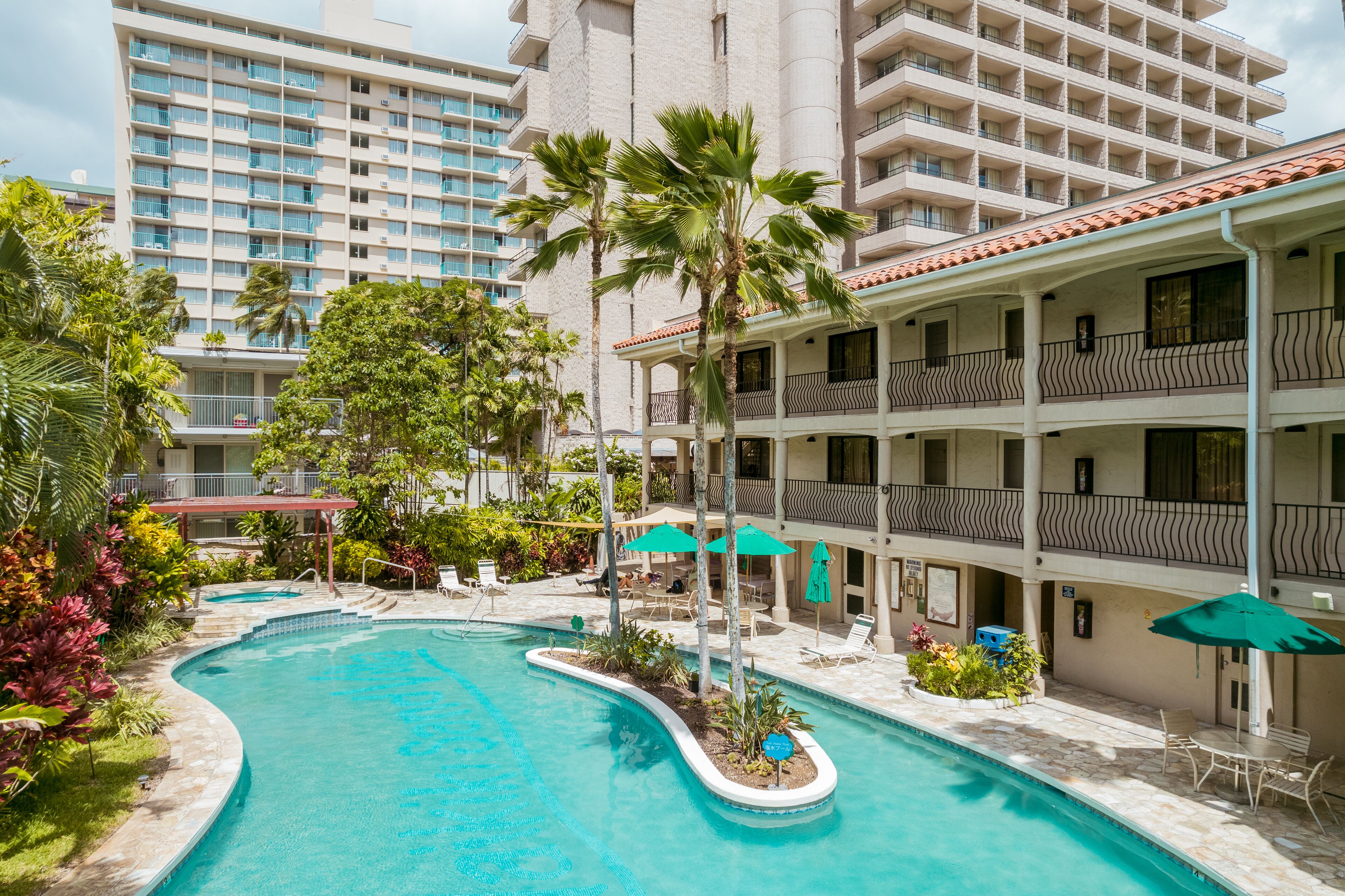 Waikiki Sand Villa in Honolulu, United States