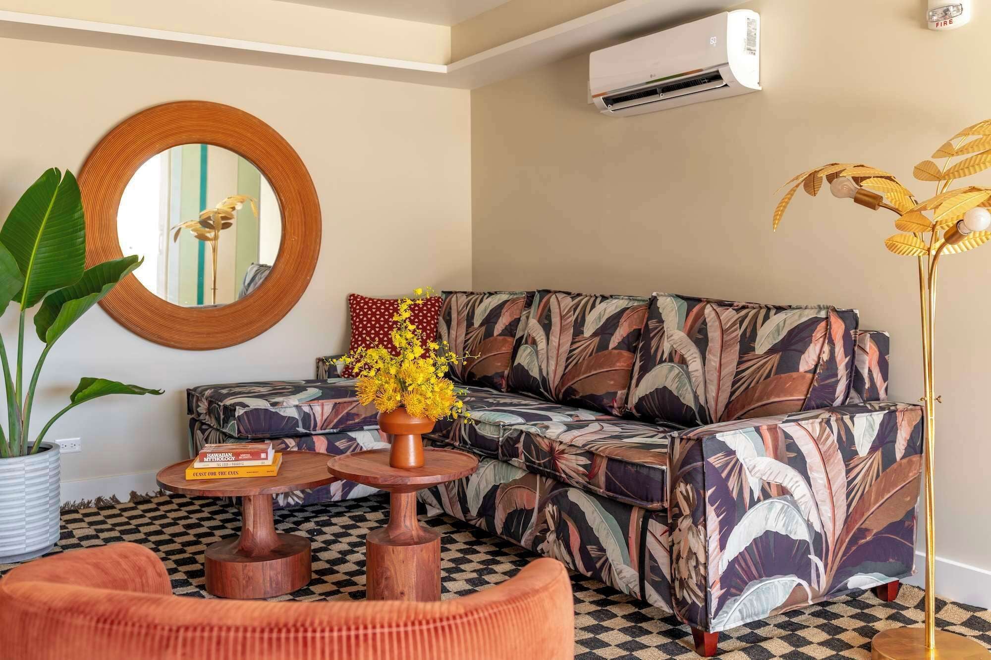 Photo - Wayfinder Waikiki - Voted Top 10 Best Hotels in Hawaii!