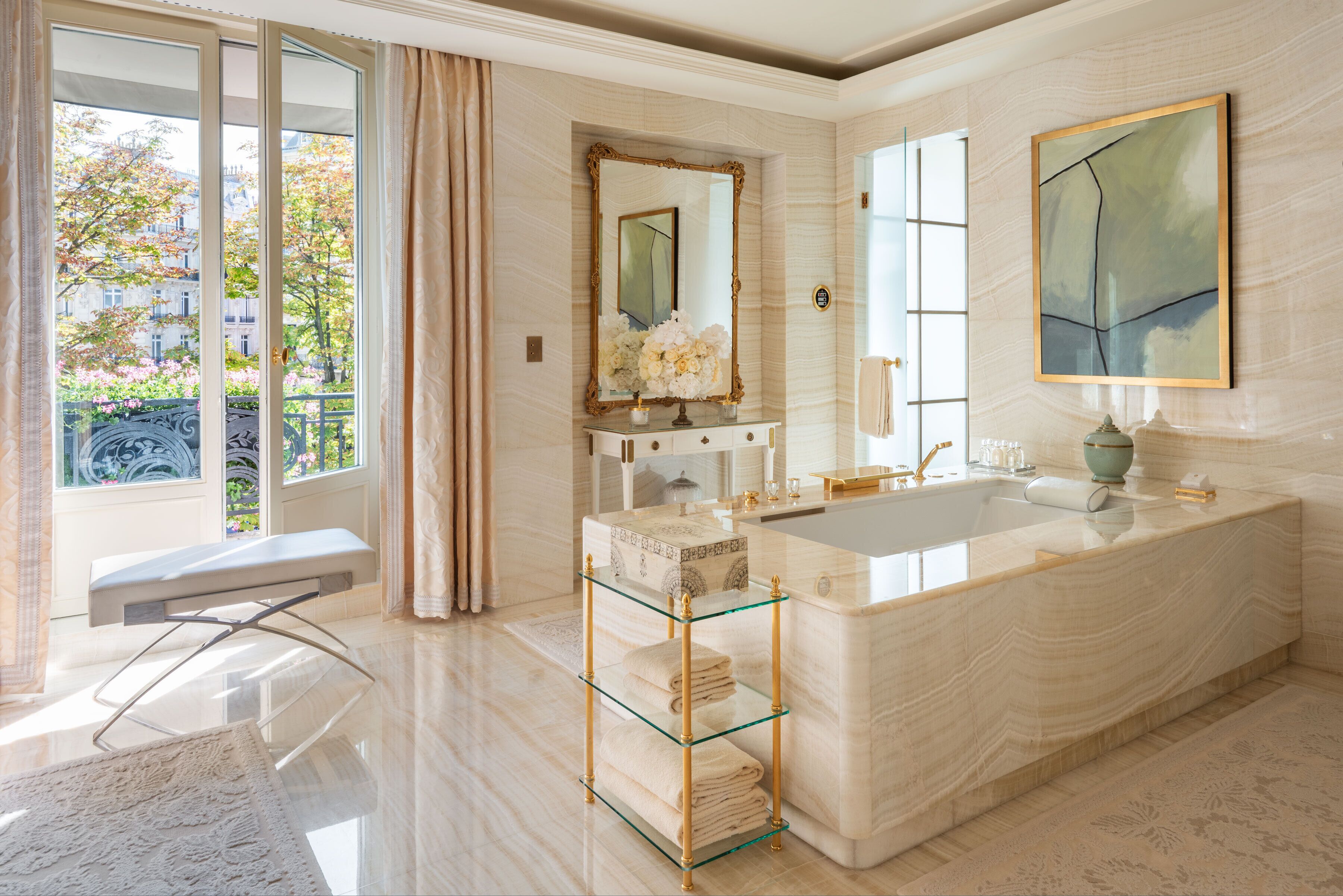 Foto - Four Seasons Hotel George V Paris