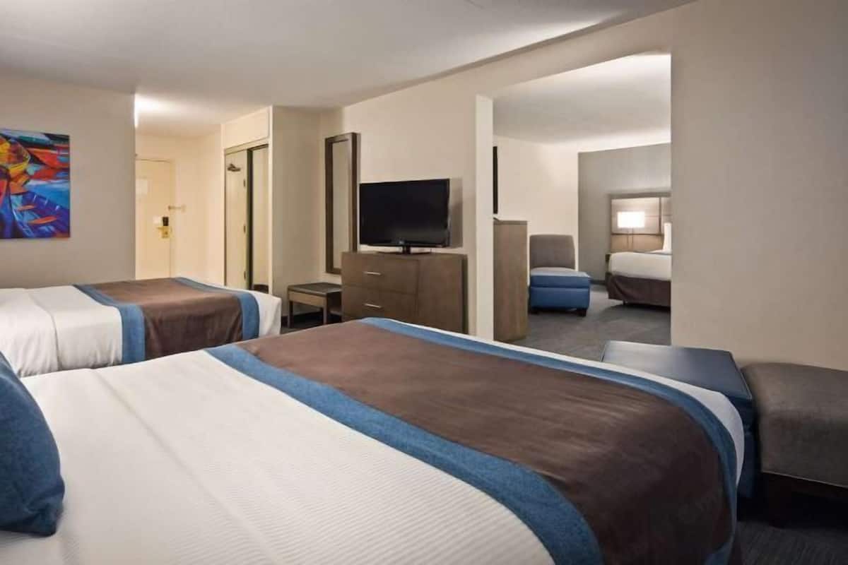 1 bedroom, premium bedding, in-room safe, desk