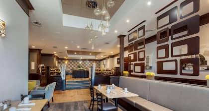 Best Western Plus Toronto Airport Hotel