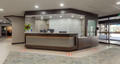 Best Western Plus Toronto Airport Hotel
