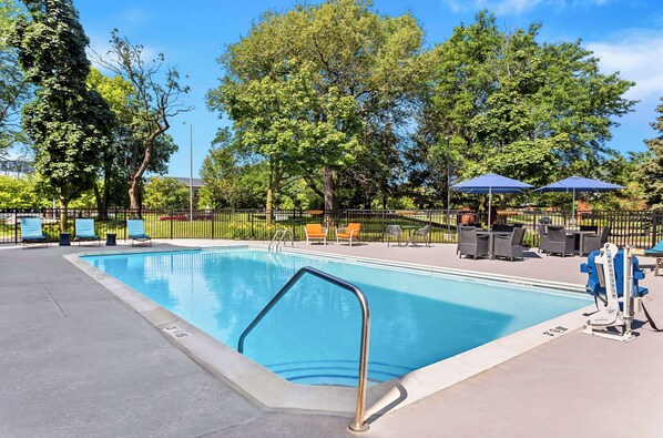 Seasonal outdoor pool