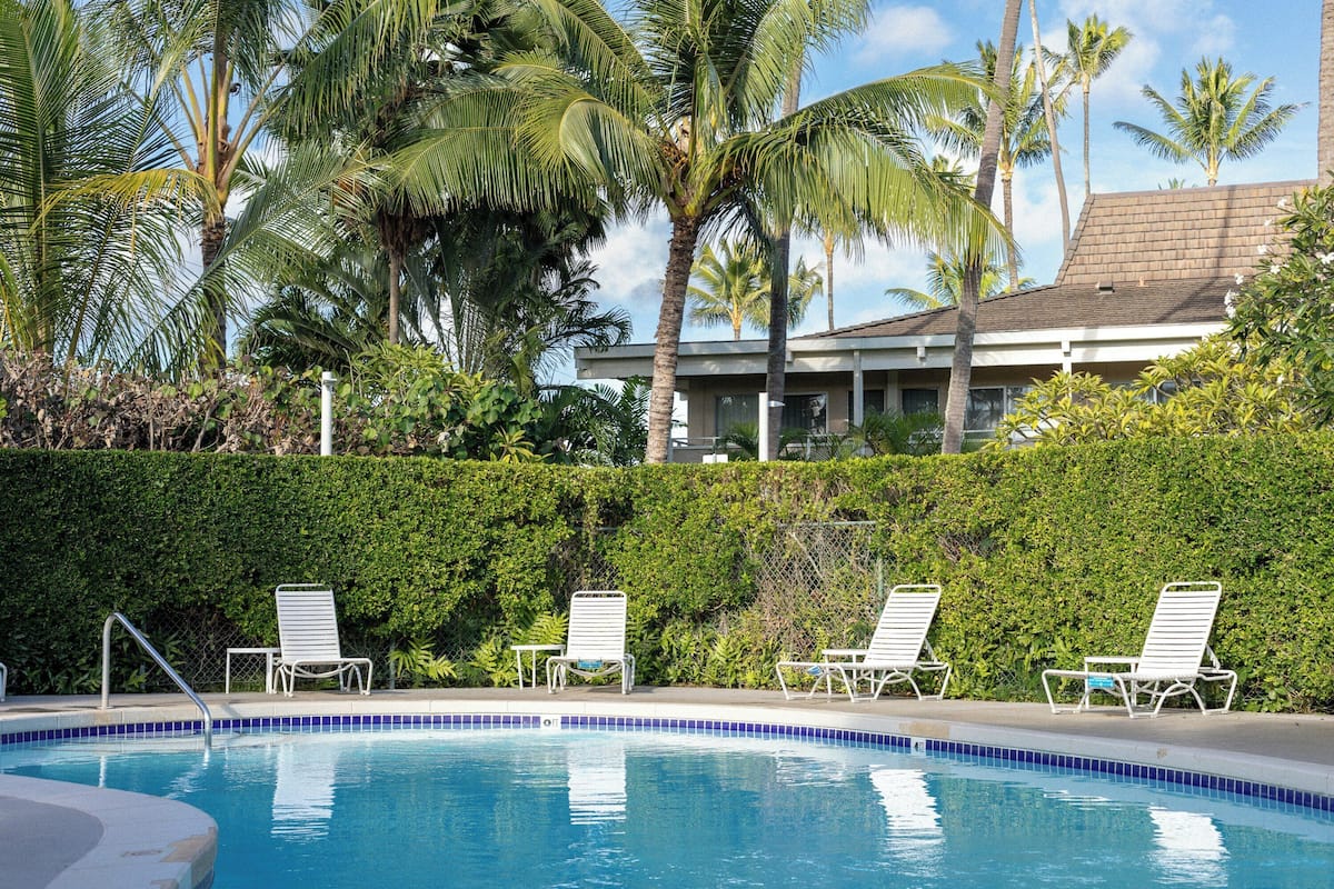 Suite, 1 Bedroom, Kitchen, Pool View (1 King Bed with Sofa Bed) | Property grounds