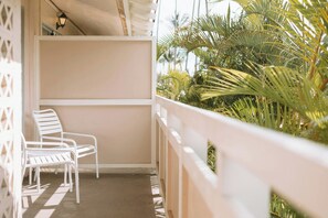 Interior - Plantation Hale Suites (Kapaa)