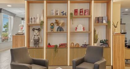 Kozy Hotel Dallas DFW Airport Area West