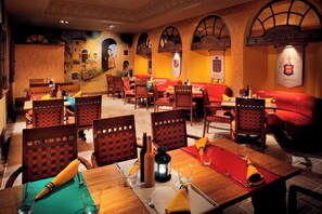 14 restaurants, breakfast, lunch, dinner served; international cuisine 