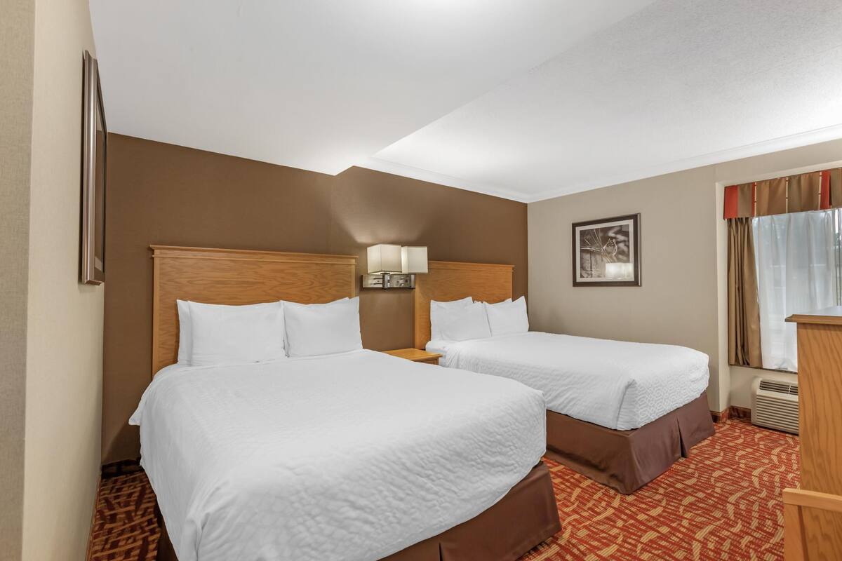 Standard Room, 2 Queen Beds, Non Smoking (Oversized Room)