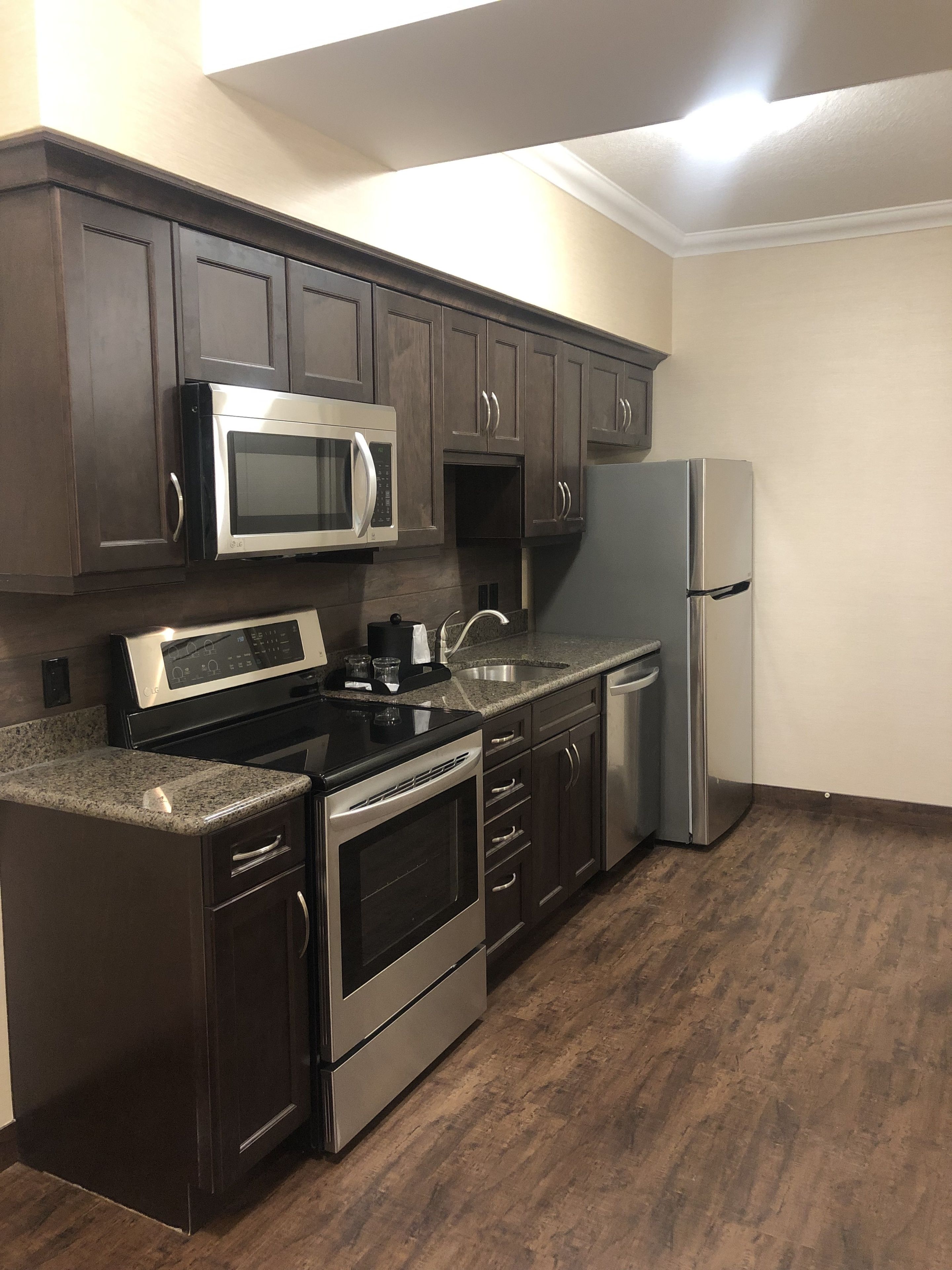 suite, multiple beds, non smoking, kitchenette (with sofabed) | in-room dining