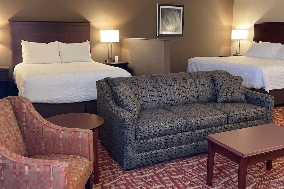 Standard Room, Multiple Beds, Non Smoking