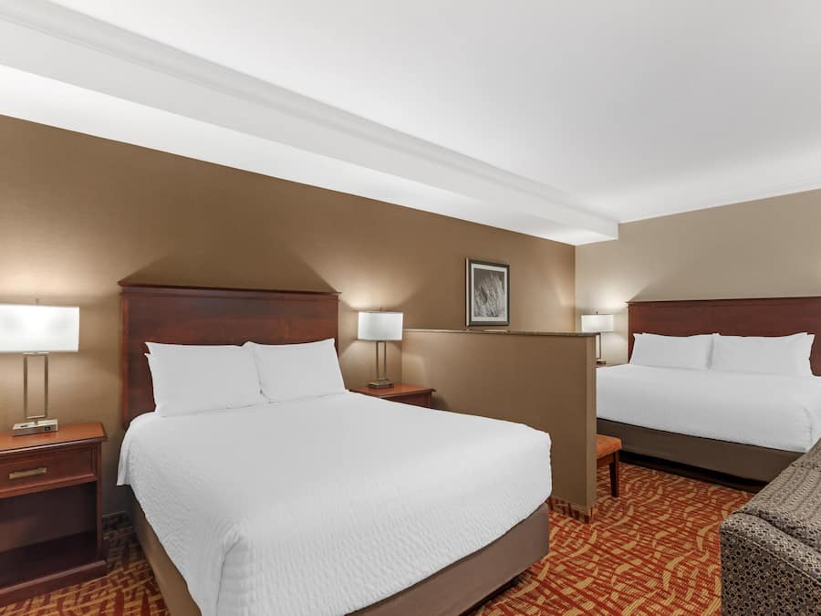 Habitación estándar, varias camas, no fumadores | Ropa de cama de alta calidad, caja fuerte, escritorio
