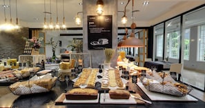 Daily buffet breakfast (EUR 18 per person)