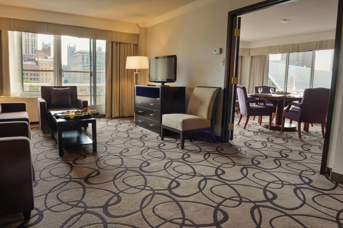 Suite, 1 Bedroom (Top Floor) | Hypo-allergenic bedding available, desk, iron/ironing board