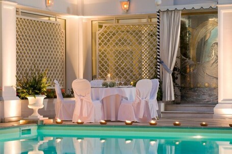 Royal Olympic Hotel - Image 15