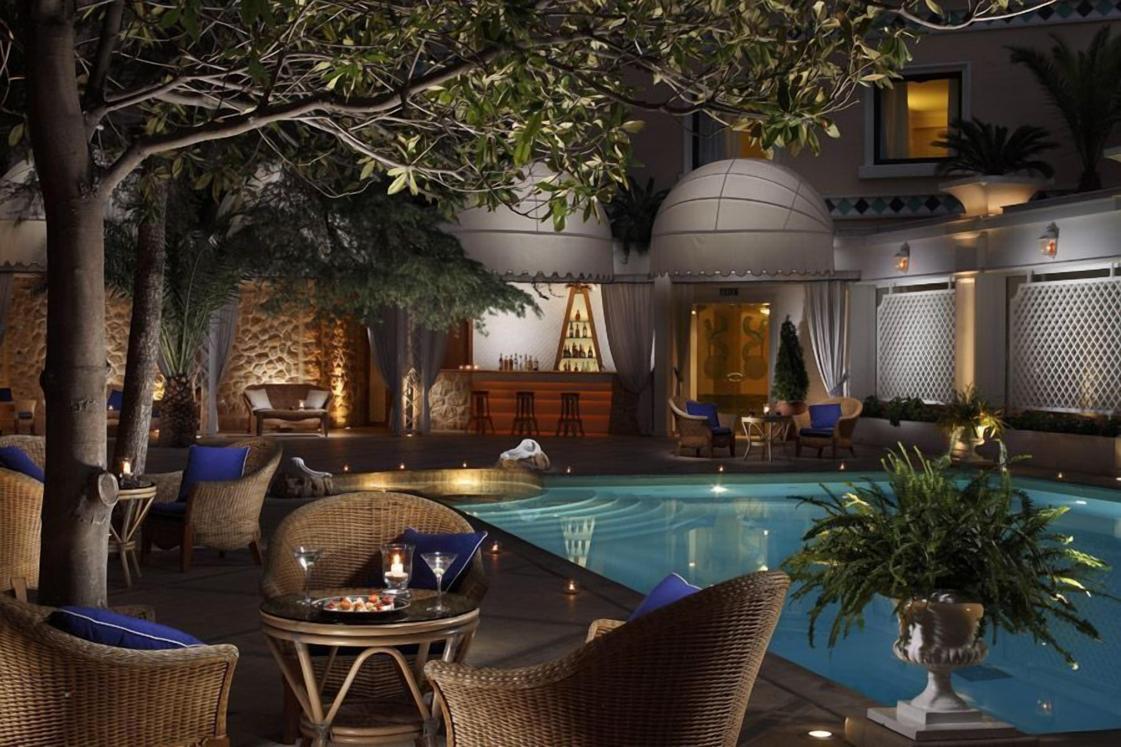 Photo - Royal Olympic Hotel