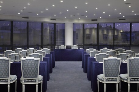 Royal Olympic Hotel - Image 60