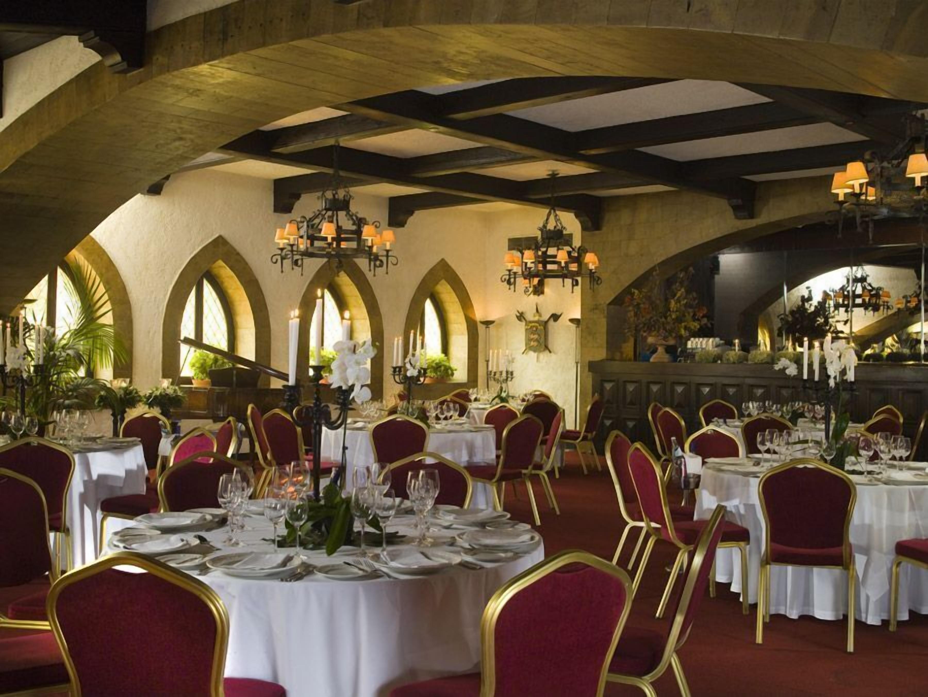 Photo - Royal Olympic Hotel