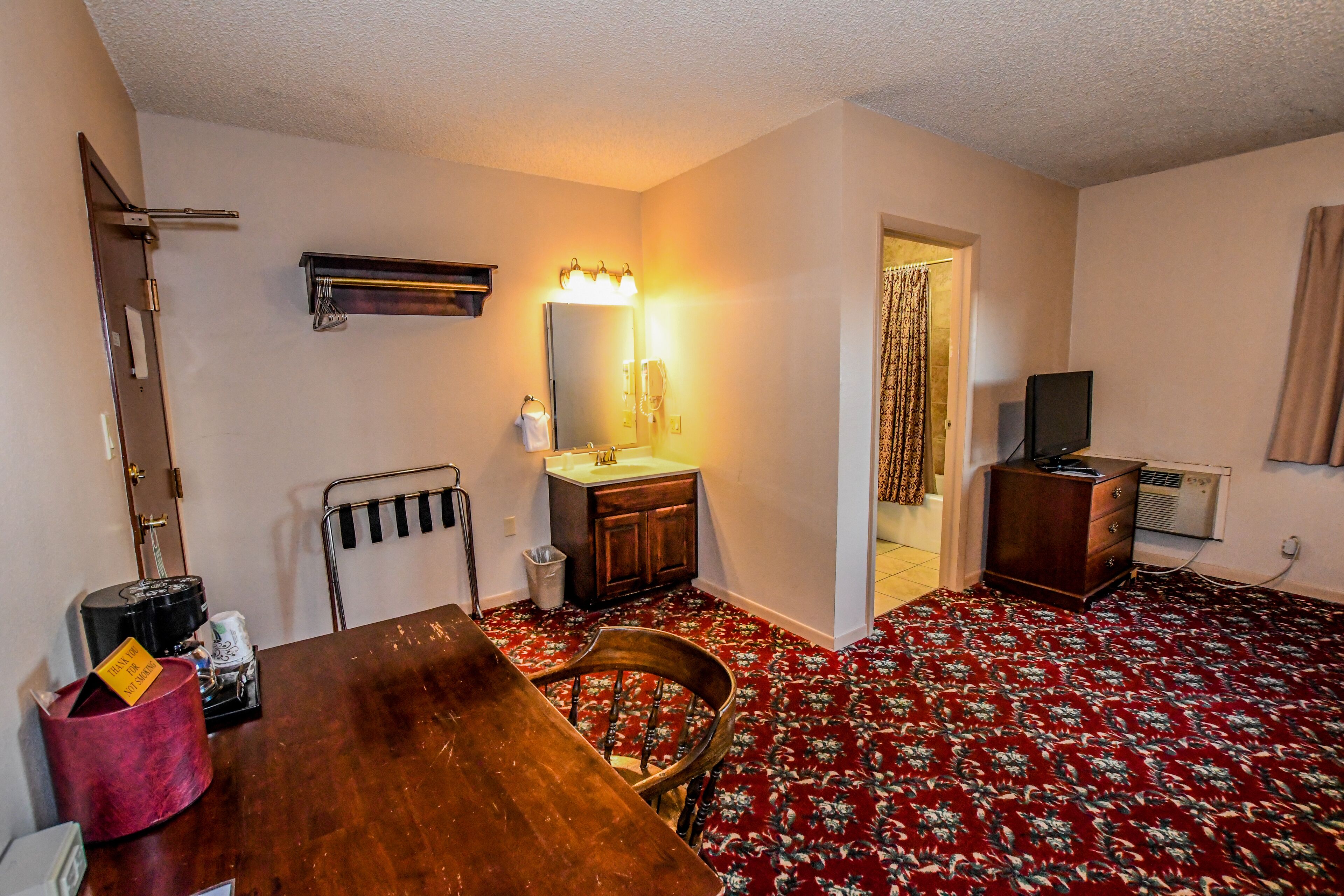 standard room, 2 queen beds | 1 bedroom, desk, free wifi, bed sheets